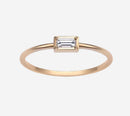 BRT-RING YELLOW BEE BAGUETTE Serial n. AAB38506 Khối lượng tịnh vàng 1,08 g