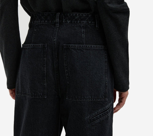 QUẦN JEAN CÓ KHÓA KÉO CHUYỂN ĐỔI TIB-BLACK DENIM LARS